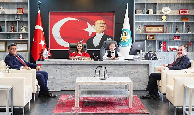 Başkanlık Koltuğu Bugün Çocukların